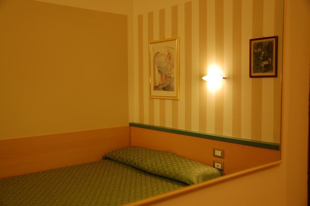 Hotel Belie San Martino di Lupari Habitación foto